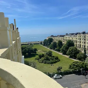 Sky View Double Bed In And By Myholidaylet , Brighton United Kingdom